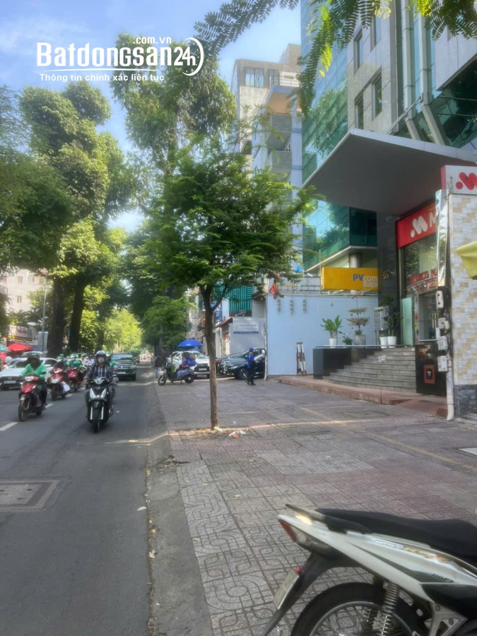 Bán nhà mặt tiền Đường Võ Văn Tần, Phường 6, Quận 3