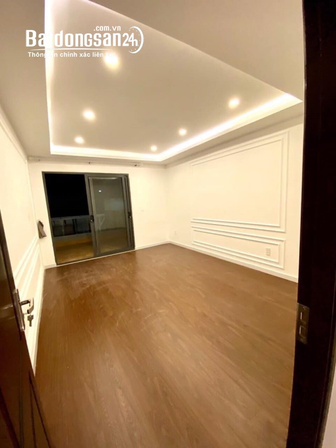 Bán nhà mặt tiền Đường Hai Bà Trưng, Phường 8, Quận 3