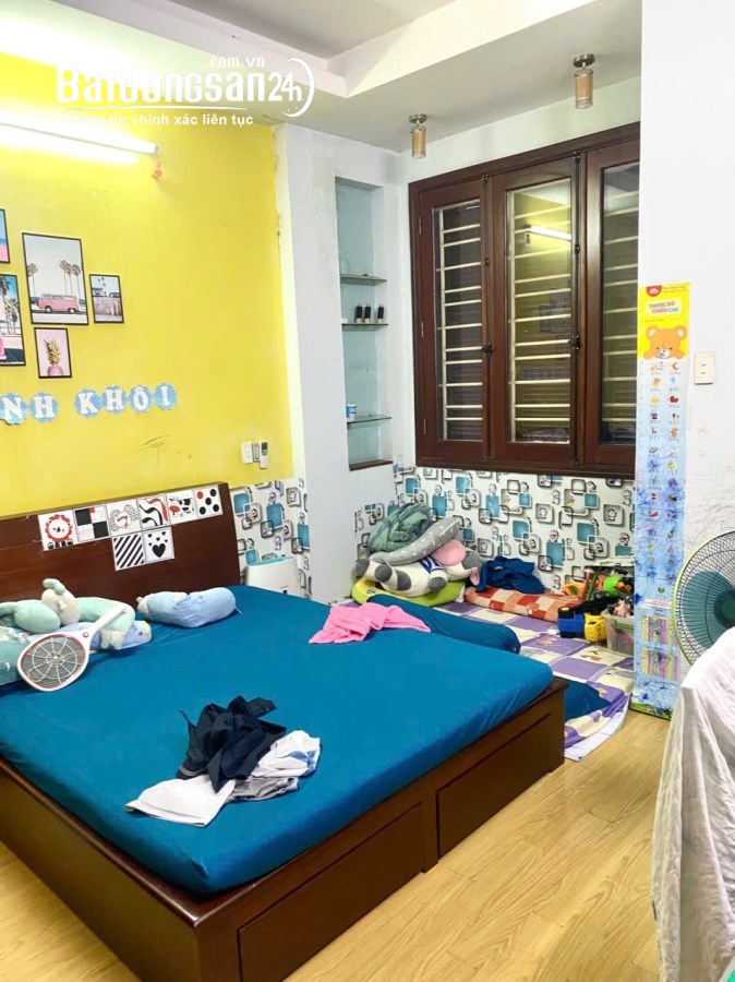 Bán nhà 95m2, 3 tầng, mặt tiền Đường Võ Công Tồn, P.Tân Quý, Q. Tân Phú, 13.9 tỷ