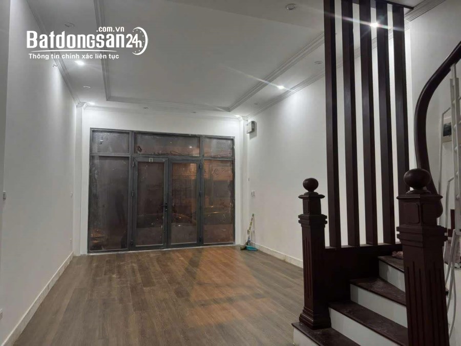 Cho thuê nhà mặt tiền Đường Trung Phụng, Phường Thổ Quan, Quận Đống Đa
