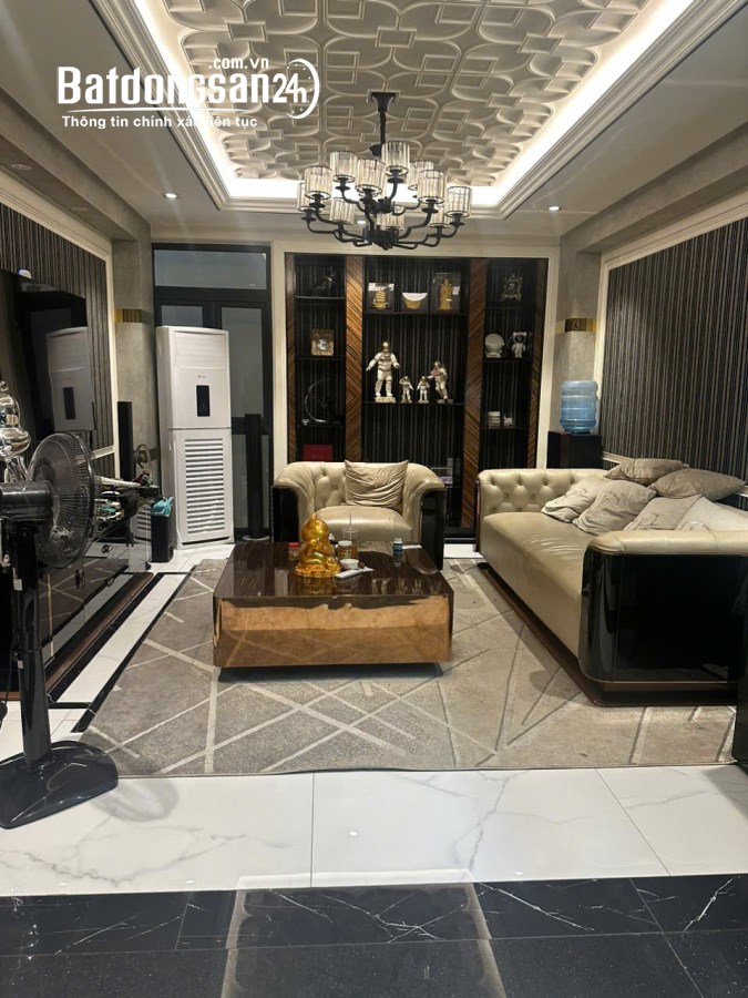 Bán nhà Đường Nguyễn Trãi, Phường 7, Quận 5