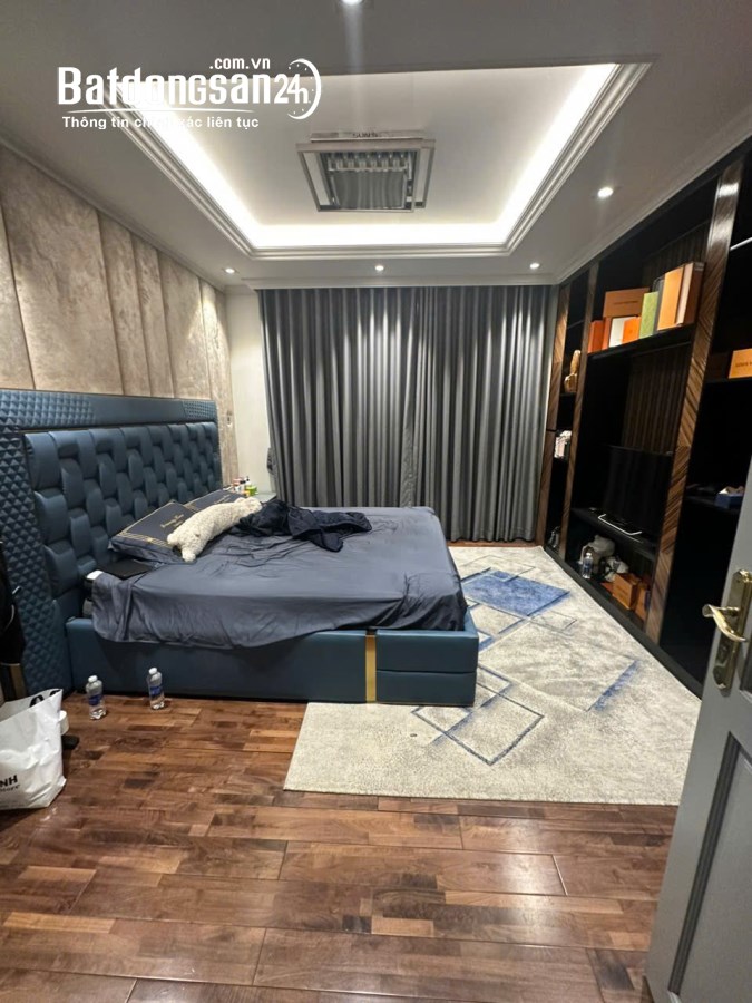 Bán nhà Đường Nguyễn Trãi, Phường 7, Quận 5