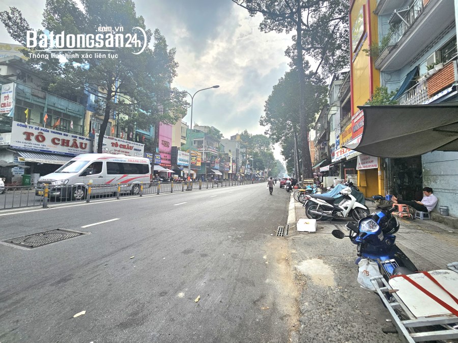 Bán nhà mặt tiền Đường Lê Hồng Phong, Phường 2, Quận 10