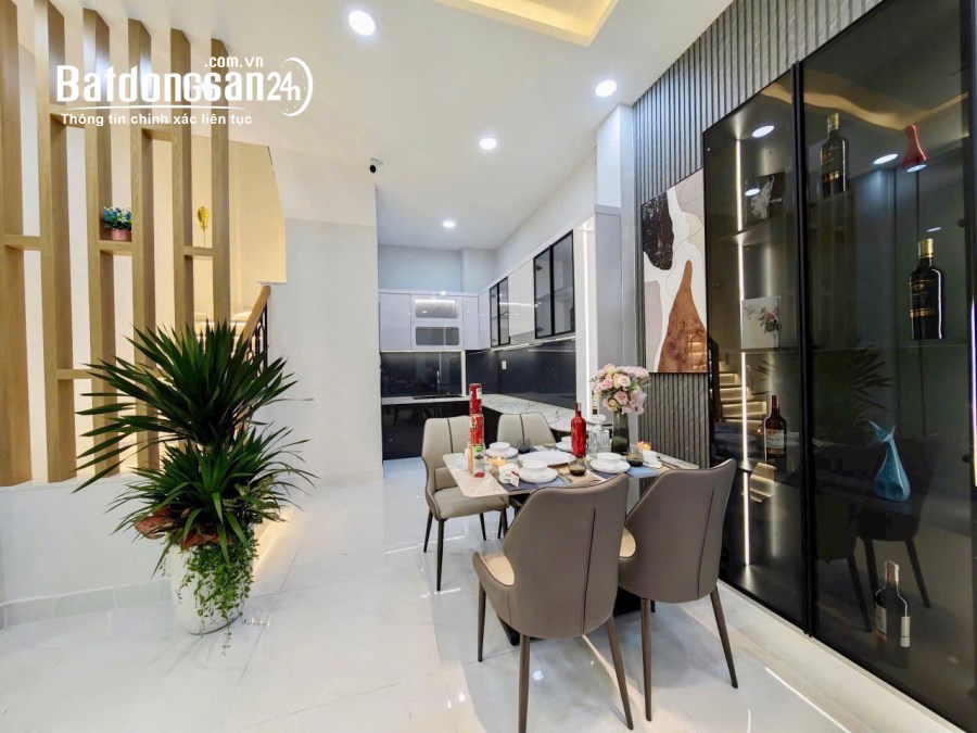 BÁN GẤP !! 100% giá thật nhà thật - Lý thái Tổ , Quaanj10