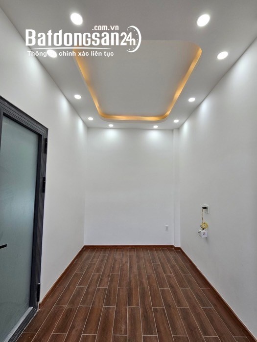 Bán nhà Đường Cao Thắng, Phường 17, Quận Phú Nhuận,33m2,giá 6 tỷ. 