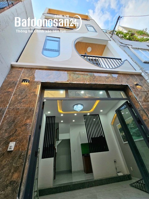 Bán nhà Đường Cao Thắng, Phường 17, Quận Phú Nhuận,33m2,giá 6 tỷ. 