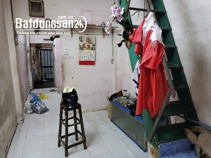 Bán nhà cũ tiện xây mới, Đường Cô Giang, Phường 2, Quận Phú Nhuận
