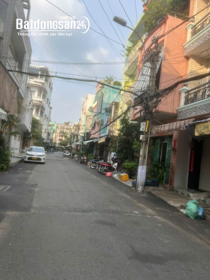 Bán nhà Đường Xóm Đất, Phường 8, Quận 11