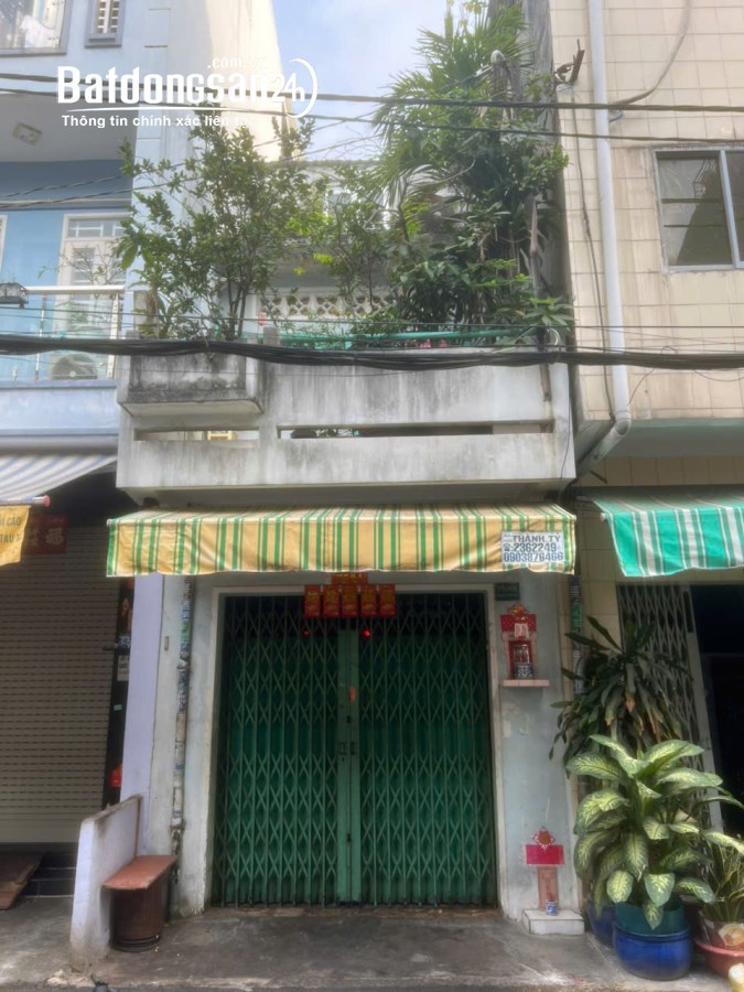 Bán nhà Đường Xóm Đất, Phường 8, Quận 11