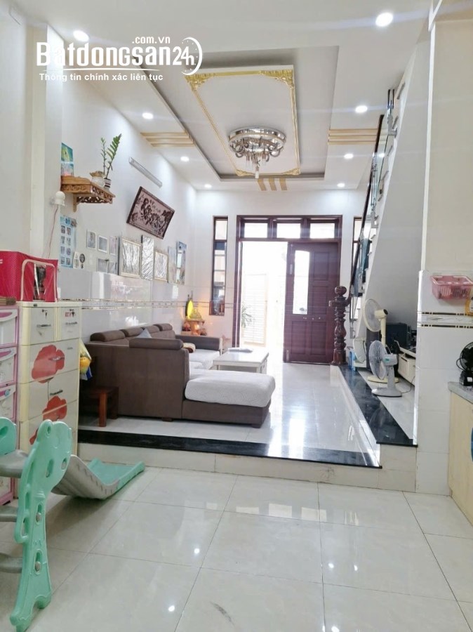 Nhà 3 tầng,hẻm 5m,4x17, ở liền đón TẾT, Đình Phong Phú,Tăng Nhơn Phú B, Thủ Đức