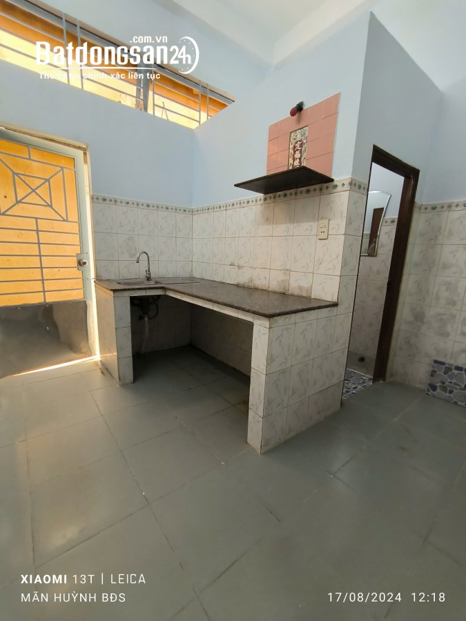 Bán nhà Đường Hàn Hải Nguyên, Phường 8, Quận 11