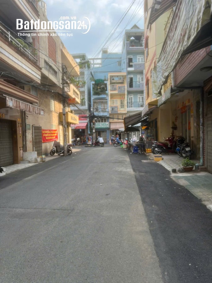 Bán nhà Đường Xóm Đất, Phường 8, Quận 11