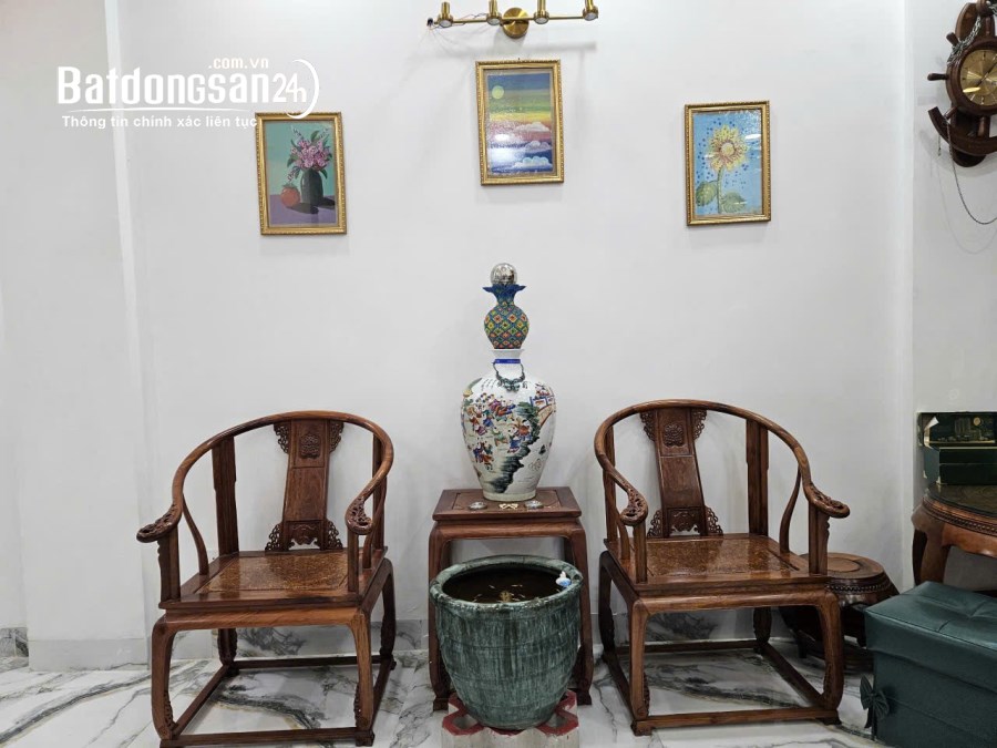 Bán nhà mặt tiền Đường Cầm Bá Thước, Phường 7, Quận Phú Nhuận