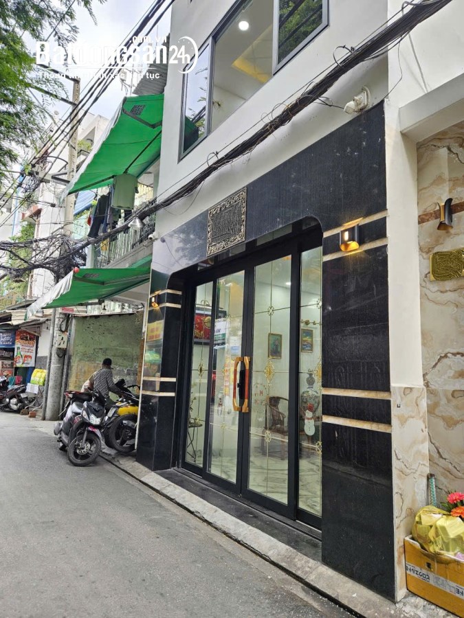 Bán nhà mặt tiền Đường Cầm Bá Thước, Phường 7, Quận Phú Nhuận