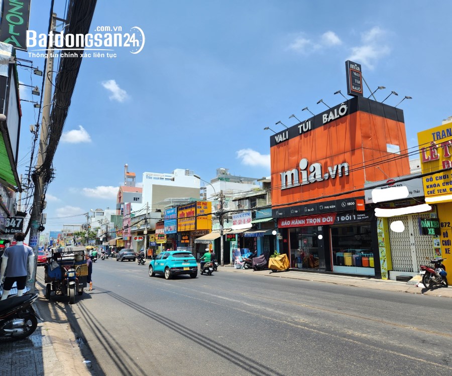 Bán nhà mặt tiền Đường Hậu Giang, Phường 12, Quận 6