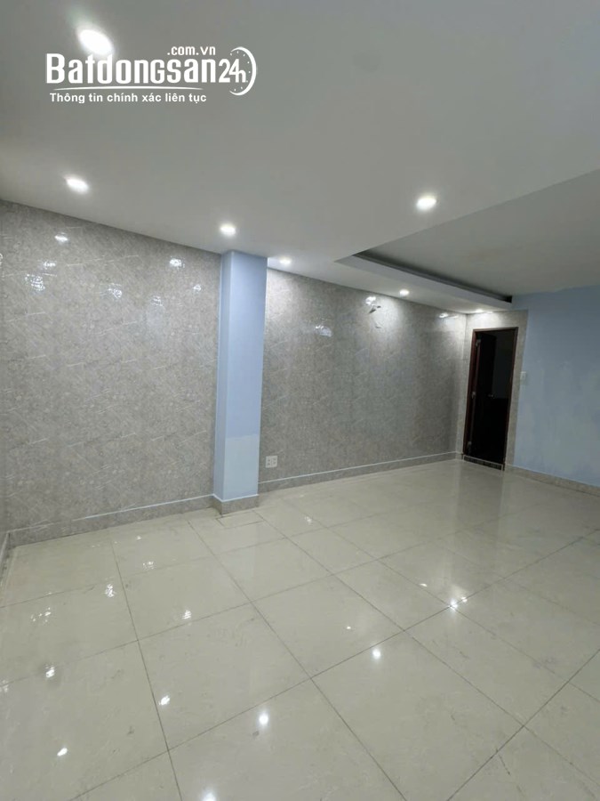 Bán nhà mặt tiền Đường Nguyễn Thái Học, Phường Cầu Ông Lãnh, Quận 1