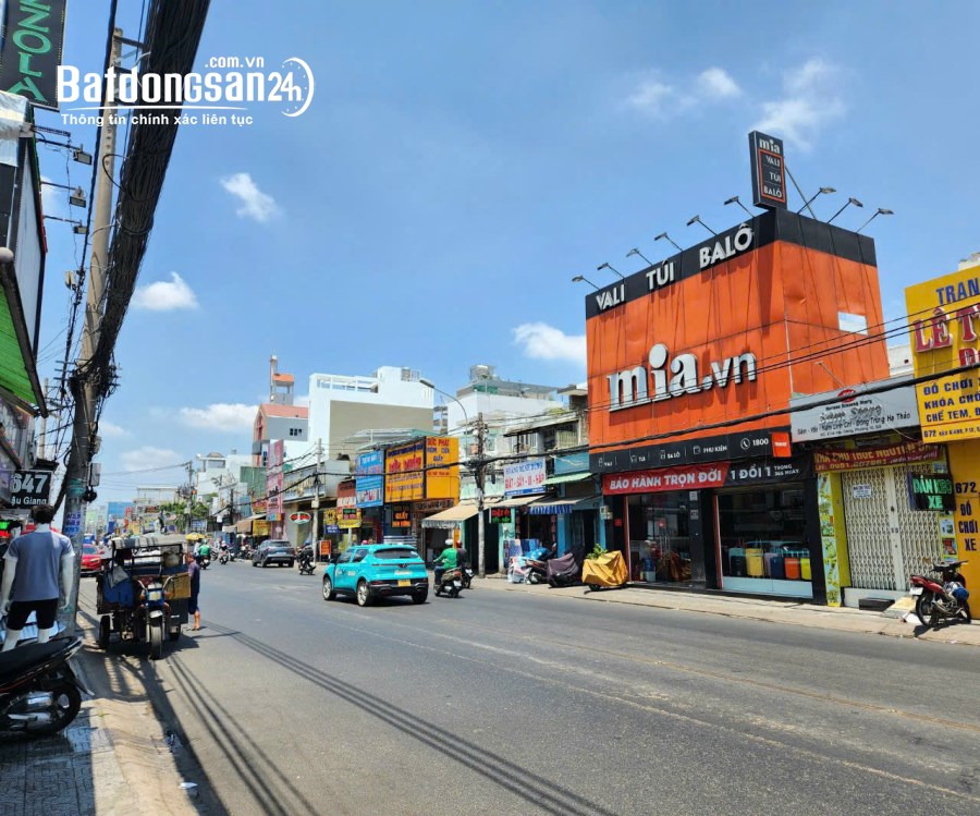 Bán nhà mặt tiền Đường Hậu Giang, Phường 12, Quận 6