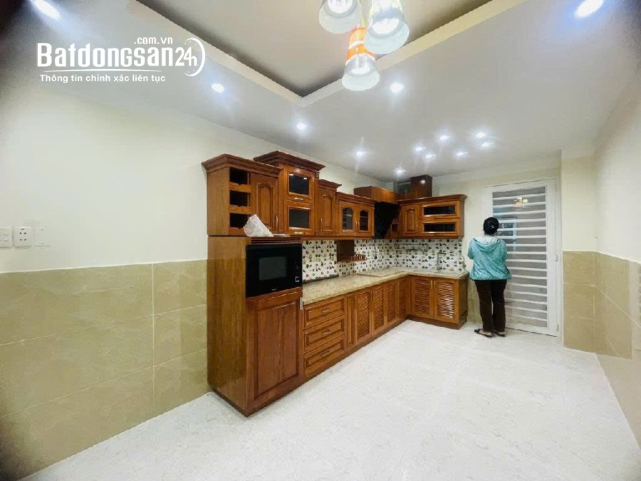  BÁN NHÀ LÊ VĂN SỸ TÂN BÌNH 50M2. 5 TẦNG HẺM XE HƠI TRÁNH 7PN.10.75 TỶ