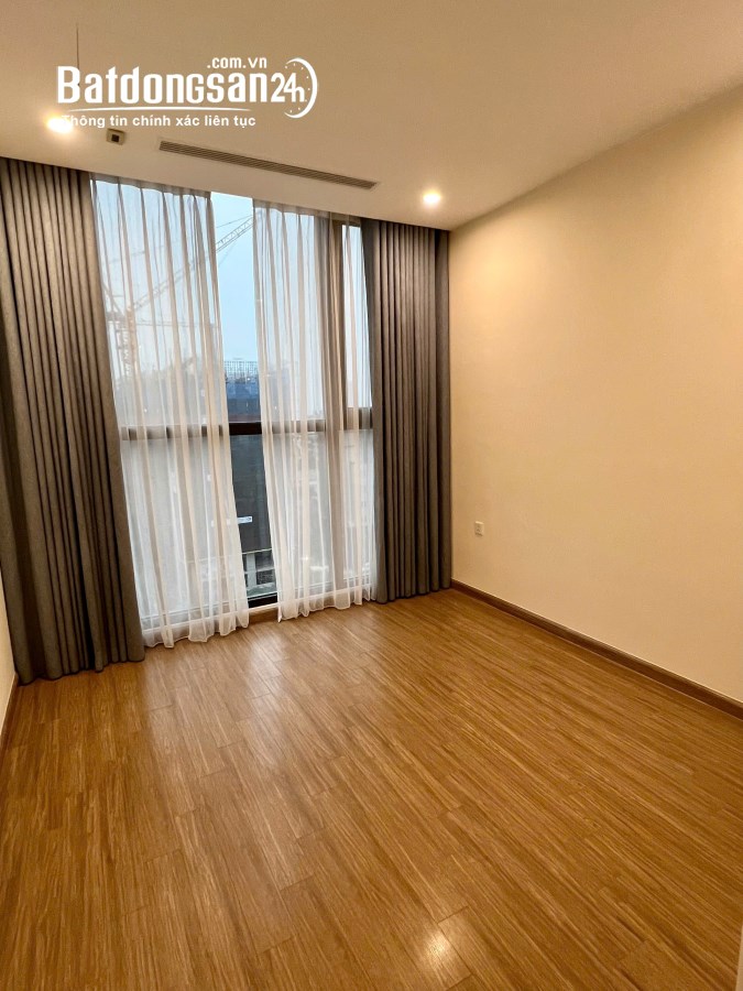 Bán căn góc S1 Vinhomes Sky Lake 3PN giá chỉ 9.3 tỷ, giao nhà luôn