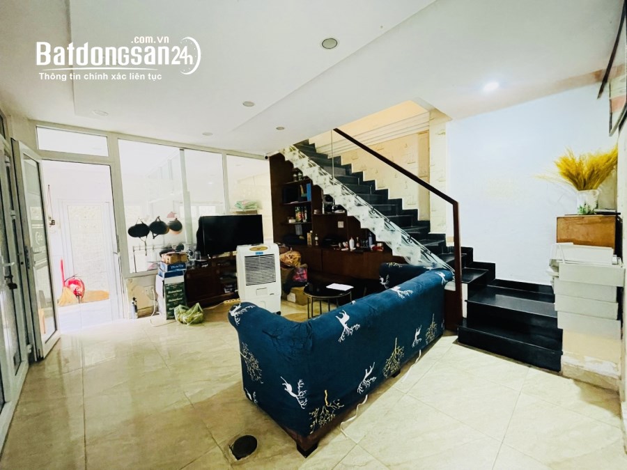 Bán nhà Đường Trần Minh Quyền, Phường 10, Quận 10