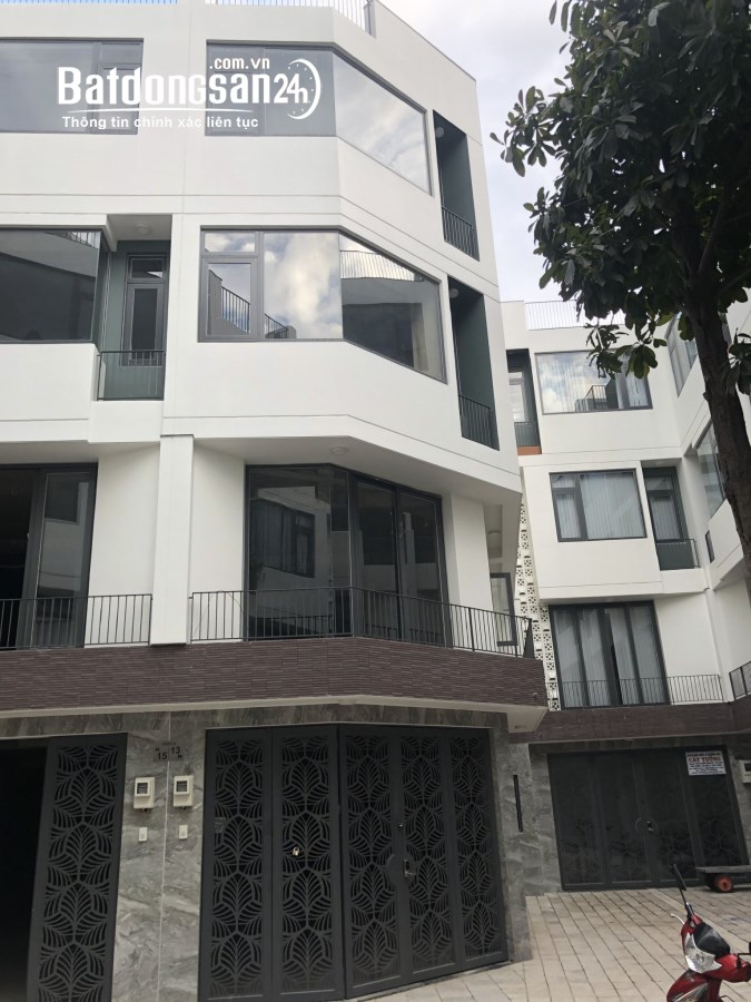 Bán nhà mặt tiền Đường Hậu Giang, Phường 11, Quận 6