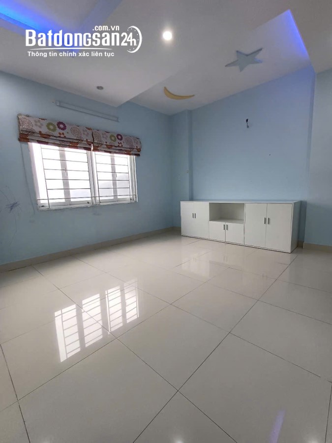 Bán nhà Đường Âu Cơ, Phường 14, Quận 11