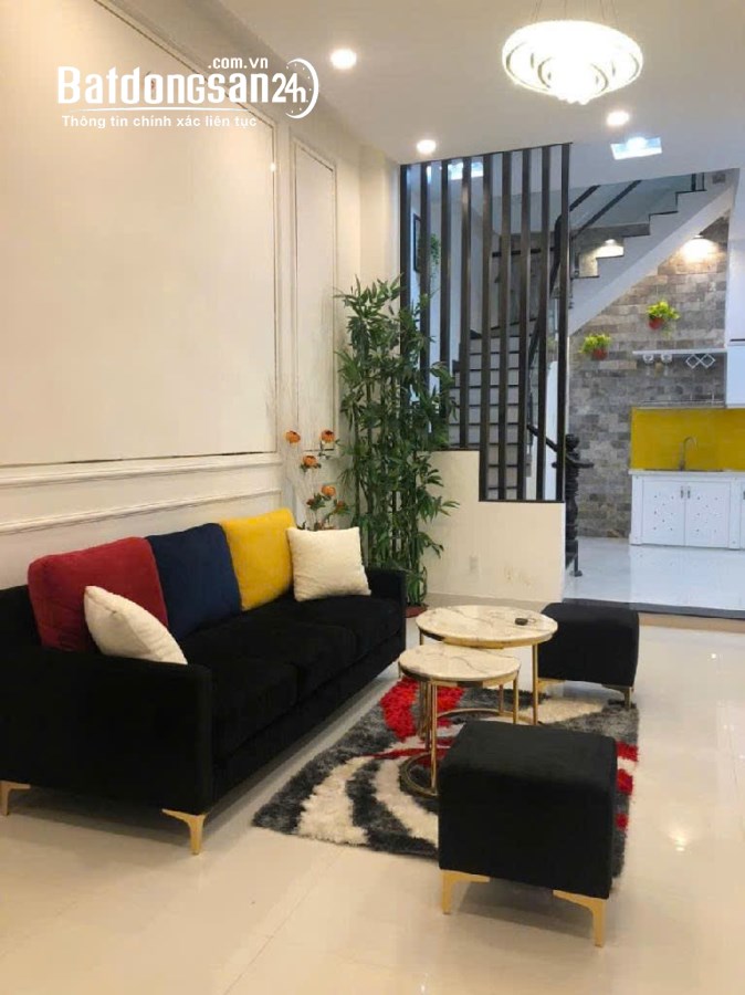 Bán nhà mặt tiền Đường Đất Thánh, Phường 6, Quận Tân Bình