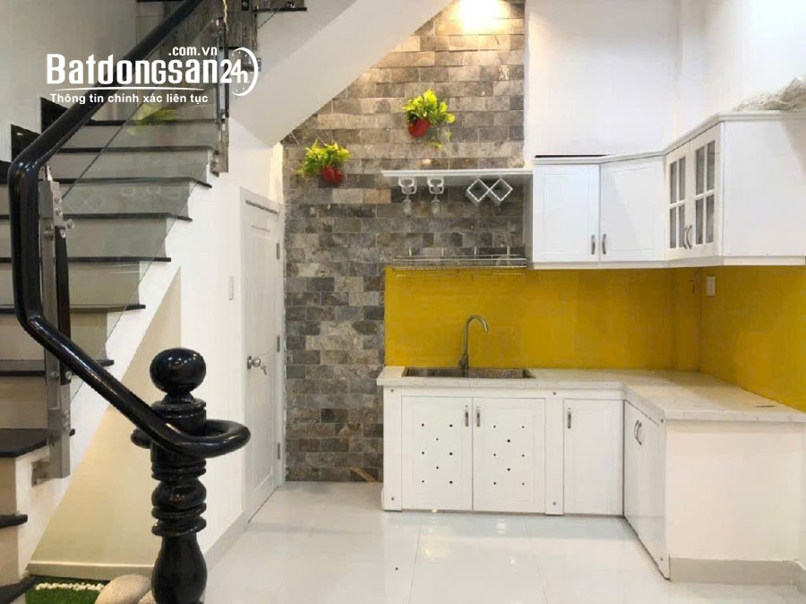 Bán nhà mặt tiền Đường Đất Thánh, Phường 6, Quận Tân Bình