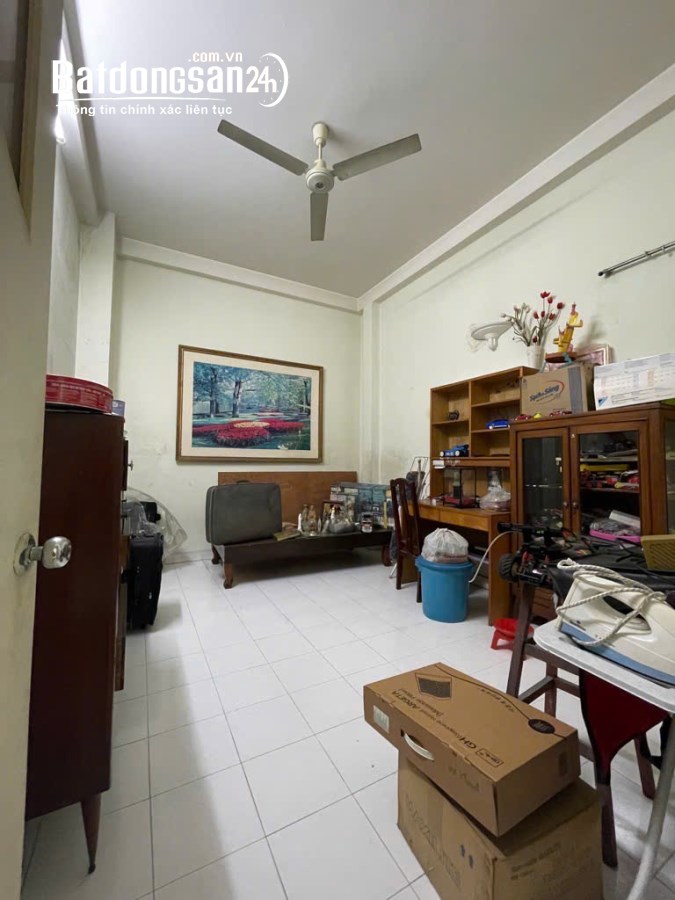 Bán nhà Đường Nguyễn Thiện Thuật, Phường 3, Quận 3