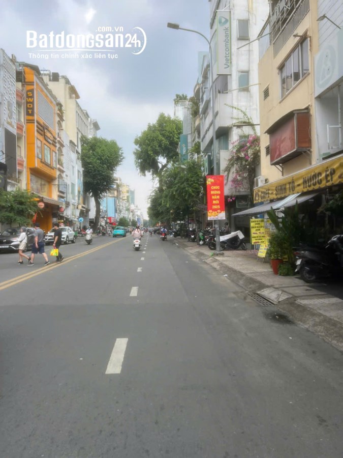 Bán nhà mặt tiền Đường Võ Văn Tần, Phường 5, Quận 3