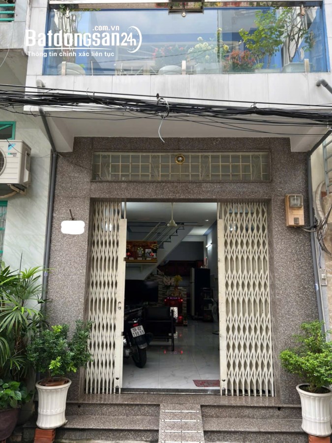 Hạ giá bán gấp nhà Đường Ông Ích Khiêm, Phường 14, Quận 11