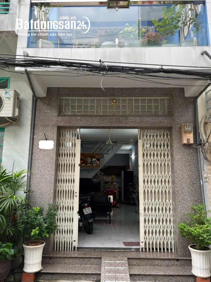 Bán gấp nhà Đường Ông Ích Khiêm, Phường 5, Quận 11