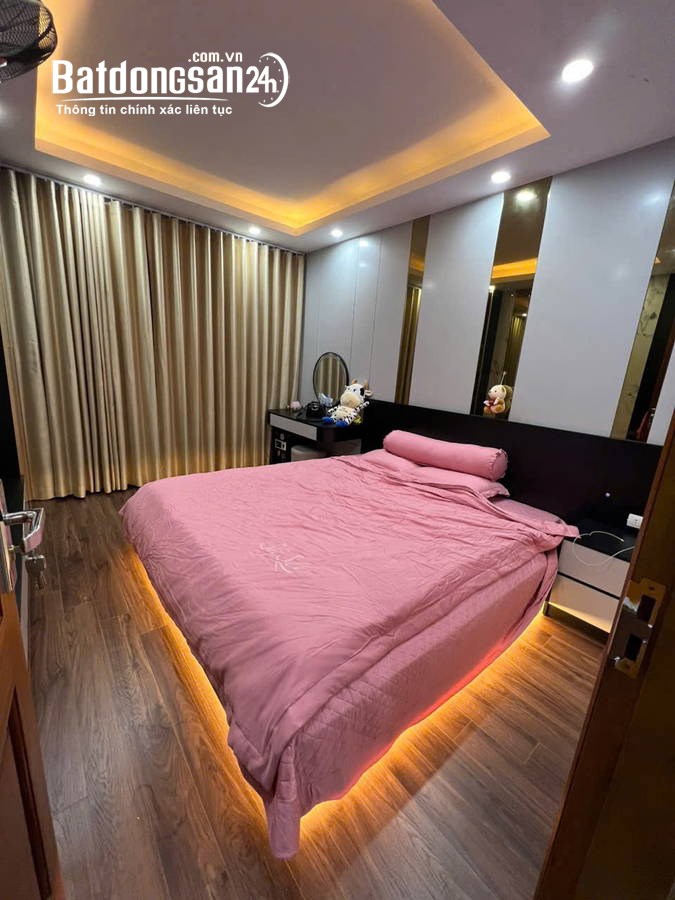 Bán nhà Nguyễn Chính, Hoàng Mai, 48m2, 5 tầng, thang máy, 14.5 tỷ