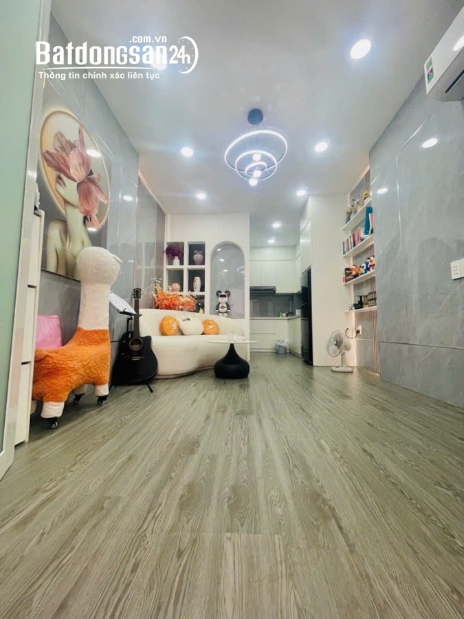 Bán nhà Đường Lý Chính Thắng, Phường 8, Quận 3