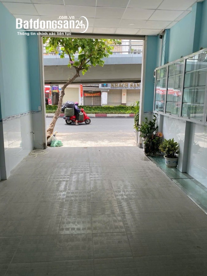 Bán nhà mặt tiền undefined Cộng Hòa, undefined 13, Quận Tân Bình