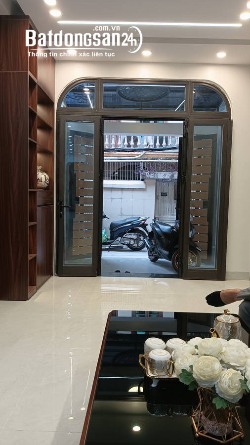 Bán nhà Nguyễn An Ninh, Hoàng Mai, 47m2, 5 tầng, thang máy, 13.5 tỷ