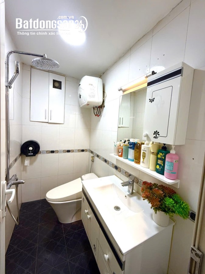 Bán căn hộ Đường Thành Thái, Phường Dịch Vọng, Quận Cầu Giấy