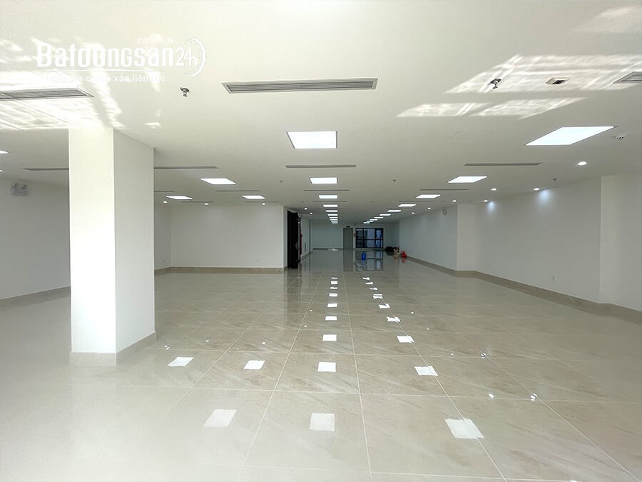 Bán Tòa Văn Phòng 10 Tầng Mặt Hồ Ba Mẫu, Đang cho thuê 500tr/th. DT 390m2.Giá 250 TỶ