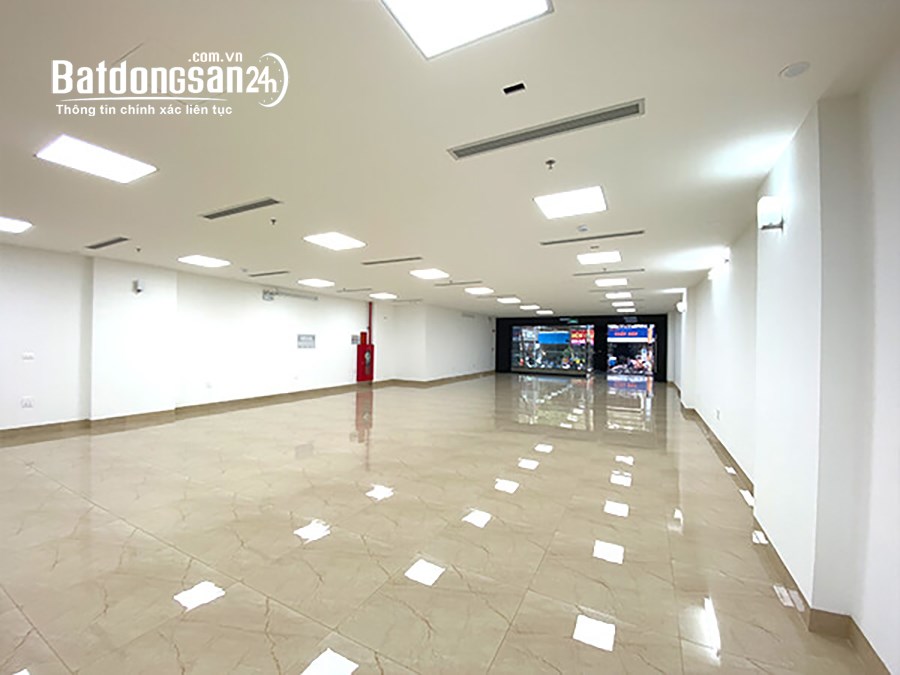Bán Tòa Văn Phòng 9 Tầng MP Trịnh Văn Bô. Nam Từ Liêm, DT 300m2, Vị trí 2 mặt tiền. Giá 175 TY