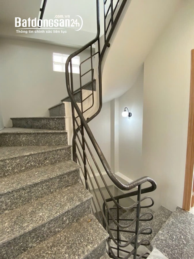 Bán nhà Đường Nguyễn Thái Sơn, Phường 7, Quận Gò Vấp