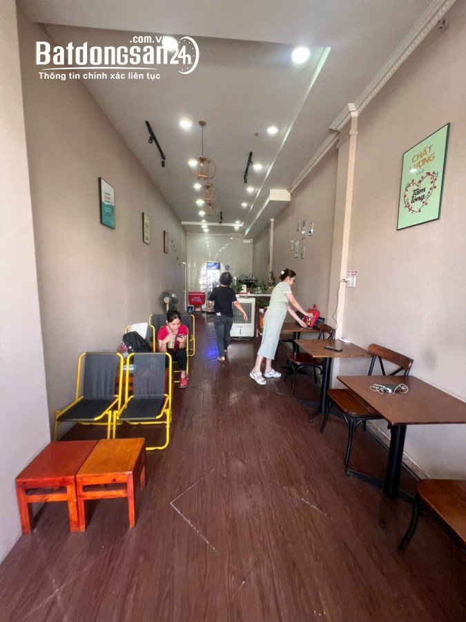 Bán nhà mặt tiền Đường Hoàng Văn Thụ, Phường 4, Quận Tân Bình
