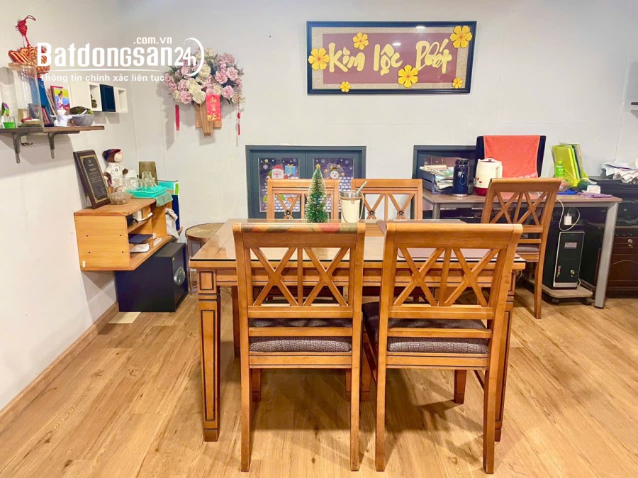 Bán nhà mặt tiền Đường Hoàng Văn Thụ, Phường 4, Quận Tân Bình