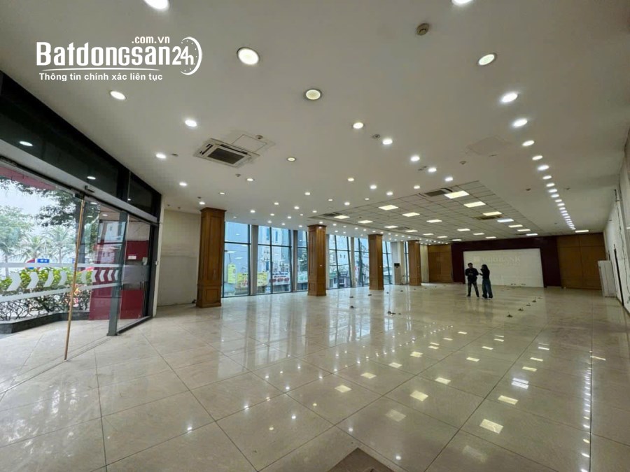 Cho thuê mặt bằng Đường Lạc Long Quân, Phường Quan Hoa, Quận Cầu Giấy