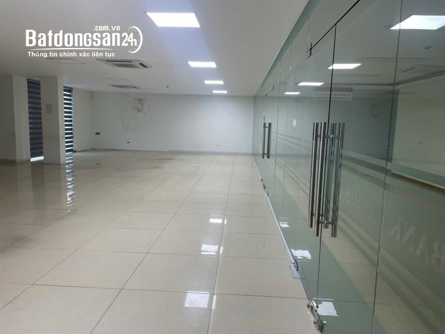 Cho thuê mặt bằng Đường Lạc Long Quân, Phường Quan Hoa, Quận Cầu Giấy