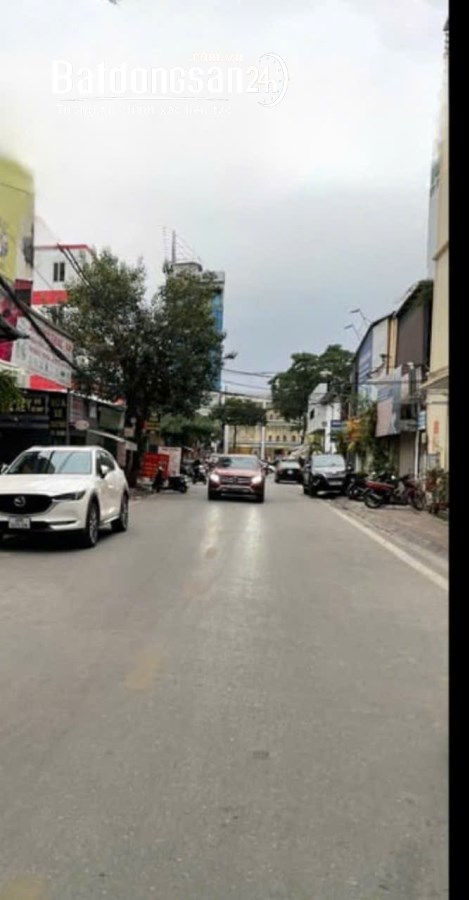 Bán nhà mặt tiền Đường Nguyễn Văn Cừ, Phường Bồ Đề, Quận Long Biên