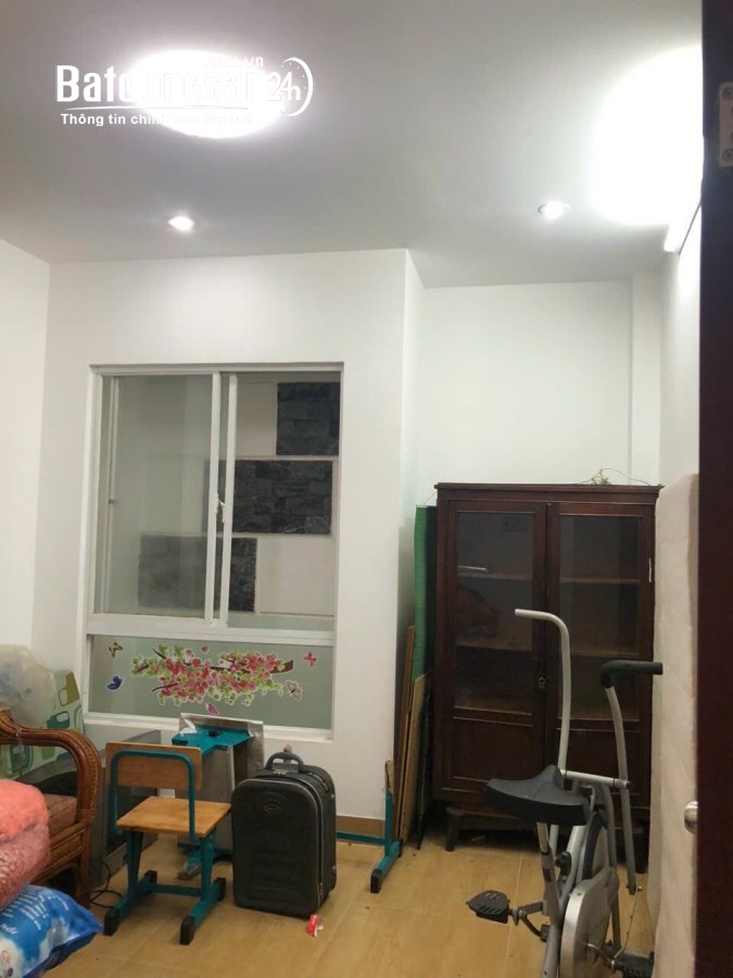 Bán nhà Đường Trần Văn Hoàng, Phường 4, Quận Tân Bình