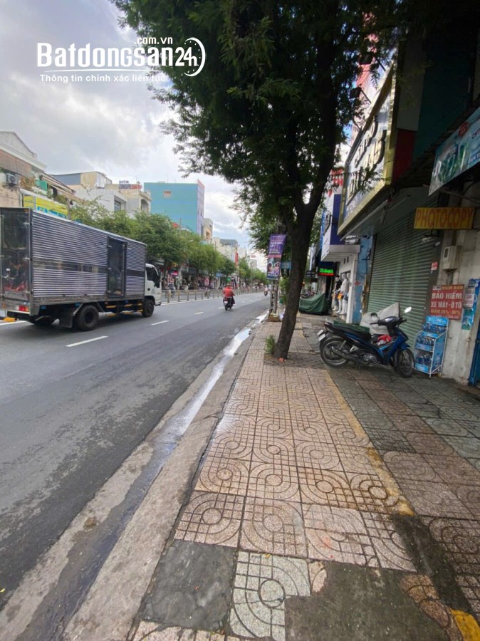 Bán nhà mặt tiền Đường Trường Chinh, Phường 13, Quận Tân Bình