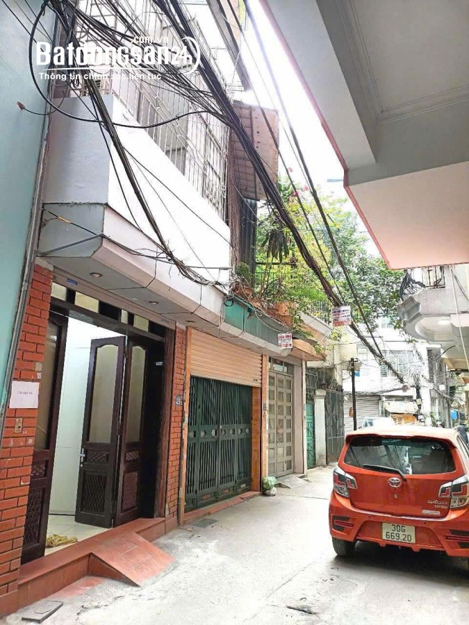 Cho thuê nhà Đường Đê La Thành, Phường Ngọc Khánh, Quận Ba Đình