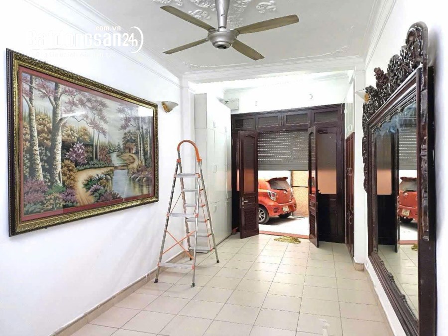 Cho thuê nhà Đường Đê La Thành, Phường Ngọc Khánh, Quận Ba Đình