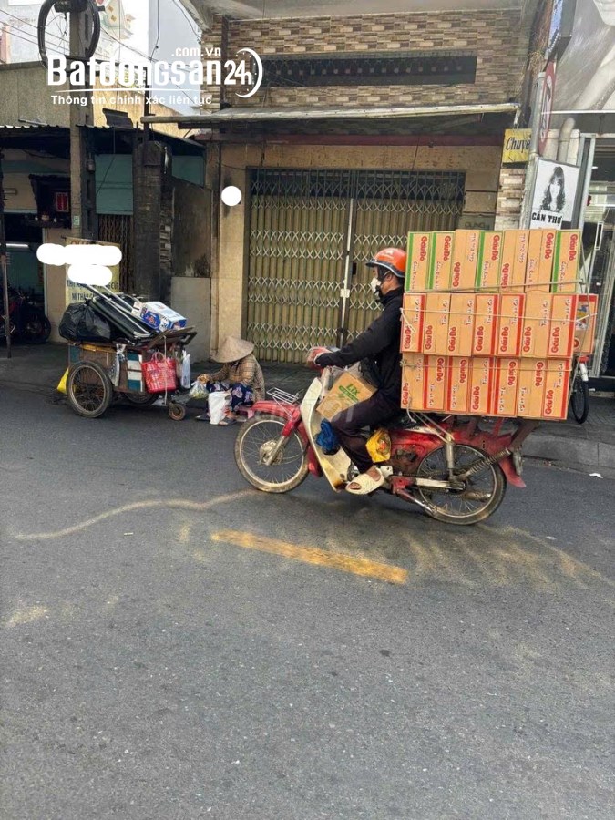Bán nhà mặt tiền Đường Bàu Cát, Phường 11, Quận Tân Bình